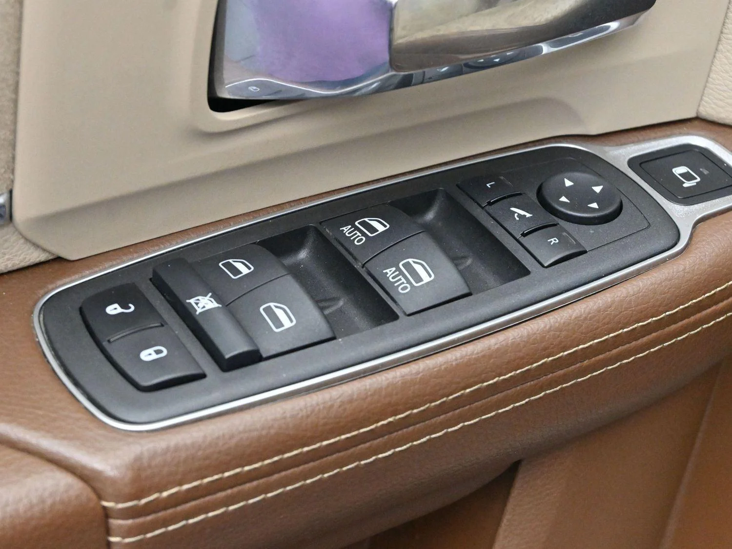 2022 RAM Ram 3500 Pickup Laramie - Photo 11