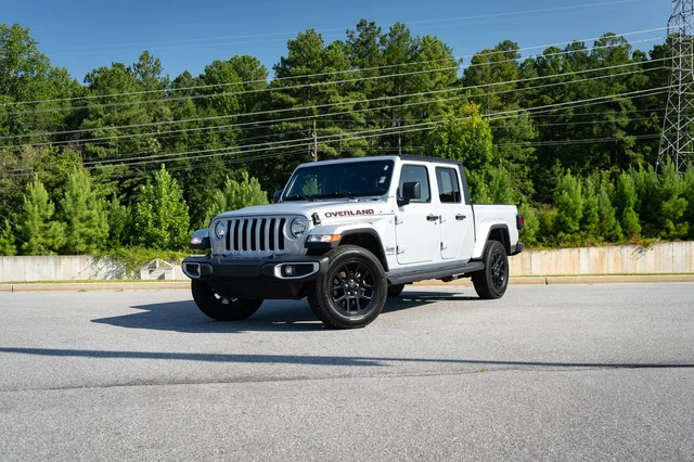 2023 Jeep Gladiator Overland