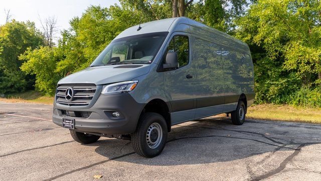 New 2025 Blue Gray Mercedes-Benz Cargo 170 WB image 40