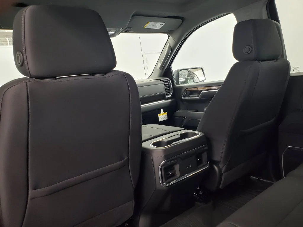 New 2026 Onyx Black GMC Elevation image 27