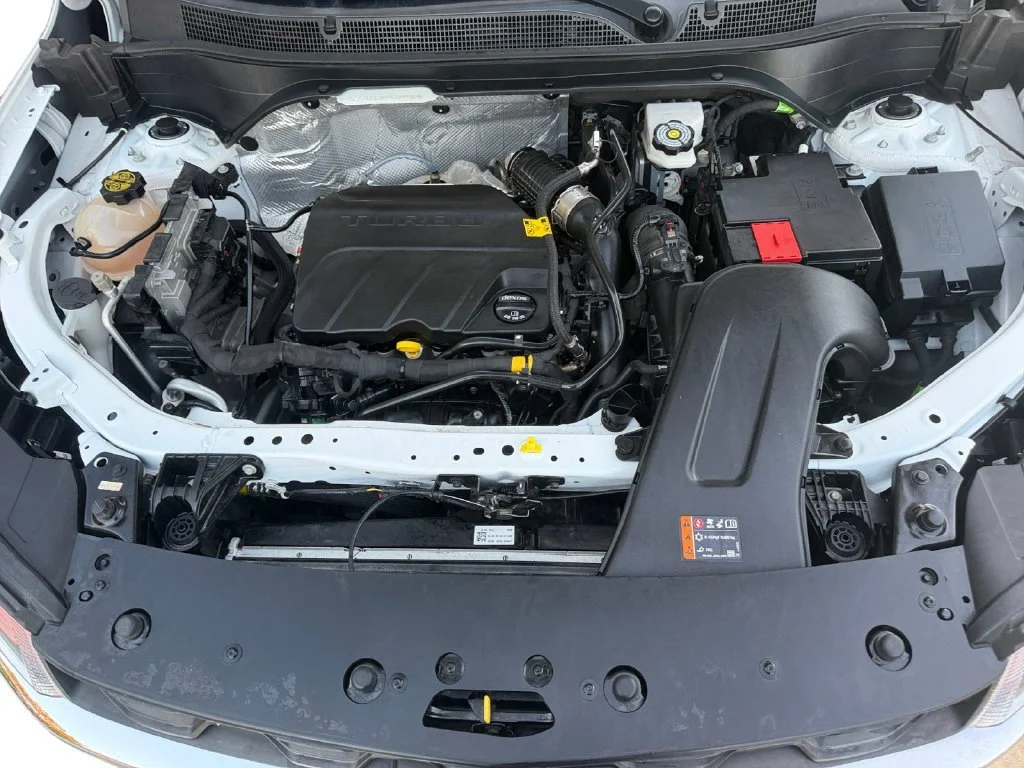 Used 2024 Summit White Chevrolet LS image 15