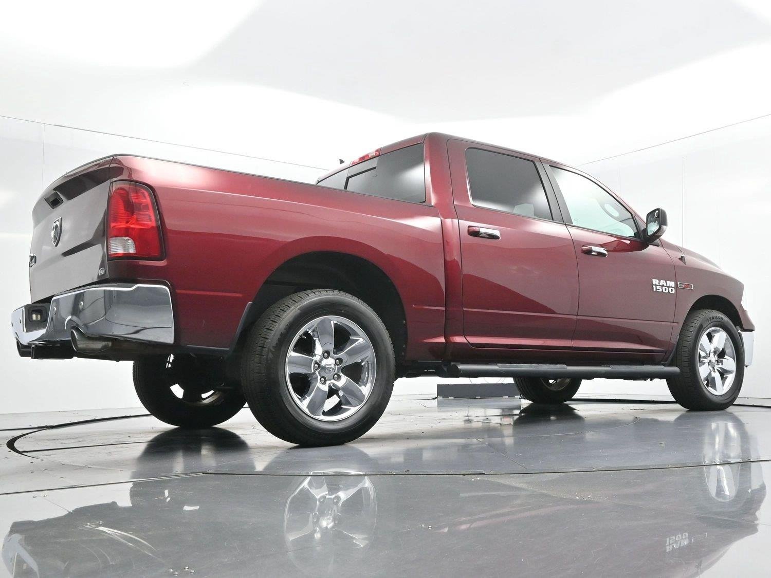 Used 2017 Delmonico Red Pearlcoat Ram Big Horn image 51