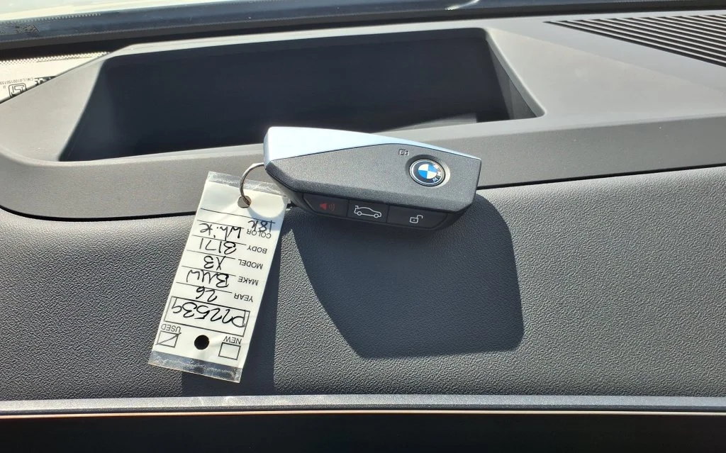 Used 2026 White BMW 30 xDrive image 33