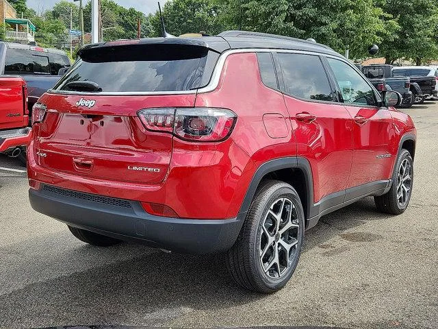 New 2026 Red Hot Pearl-Coat Exterior Paint Jeep Limited image 4
