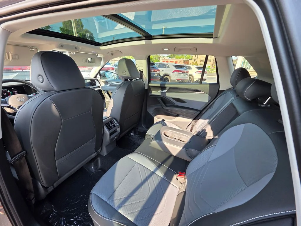 2026 Volkswagen Tiguan SE - Photo 28
