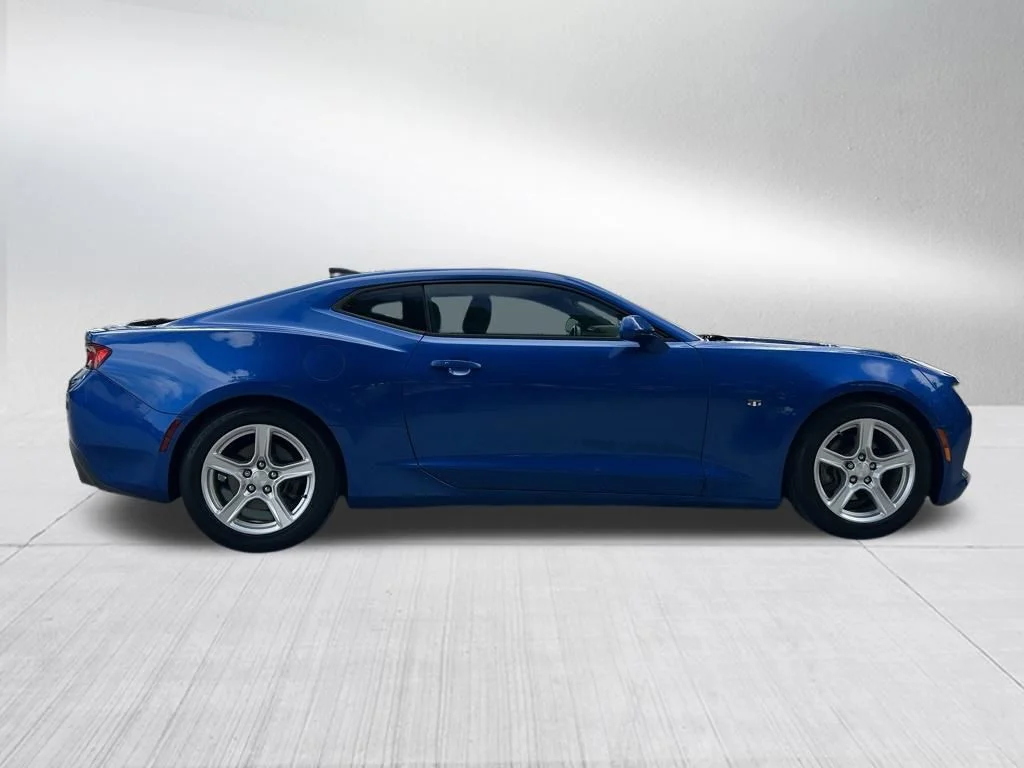 Certified Used 2017 Blue Chevrolet 1LT image 4
