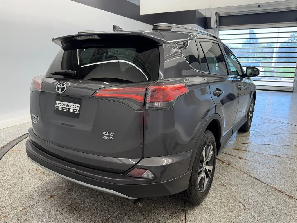 Certified Used 2017 Gray Toyota XLE image 10