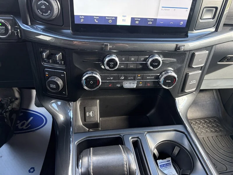 Used 2022 Blue Ford XLT image 9