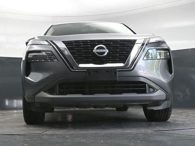 Used 2023 Gun Metallic Nissan SV image 25