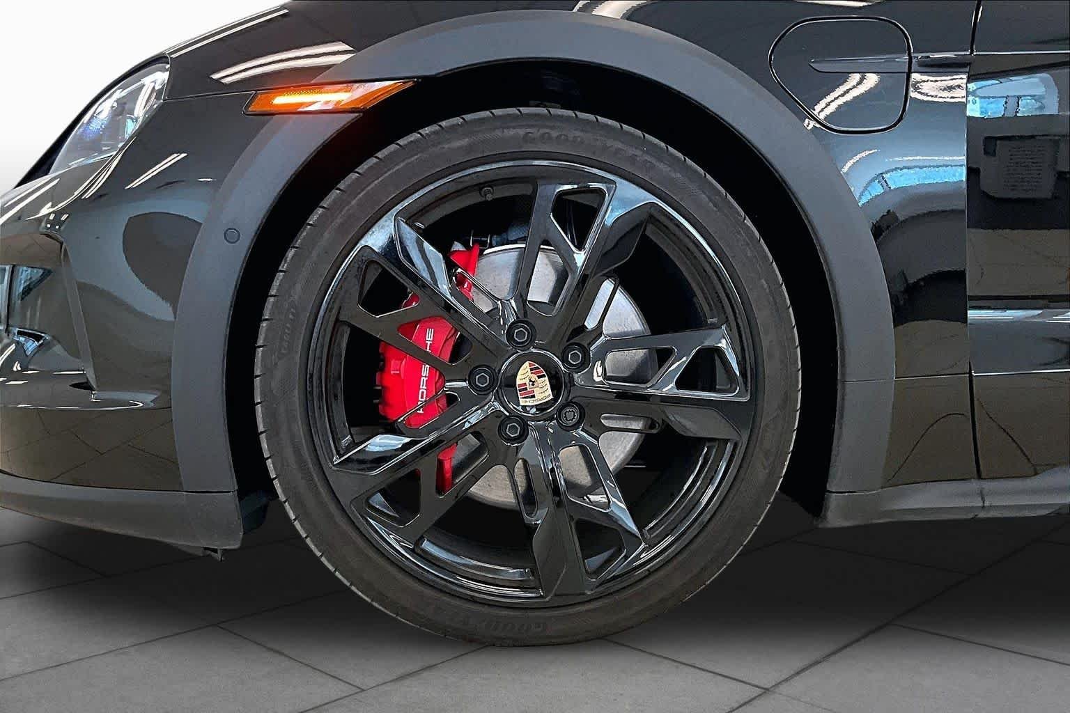 Used 2025 Black Porsche 4S image 9