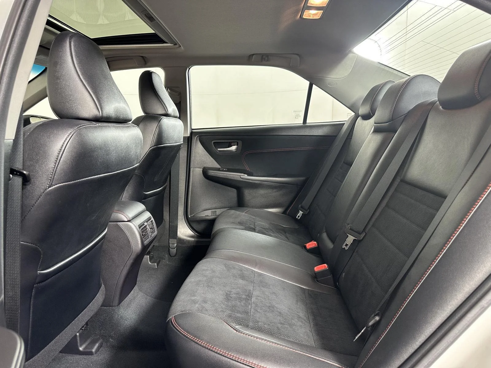 Used 2017 Blizzard Pearl Toyota XSE image 25