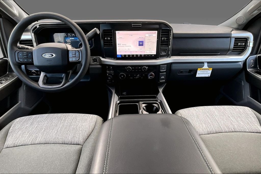 2026 Ford F-350 Super Duty XLT - Photo 2