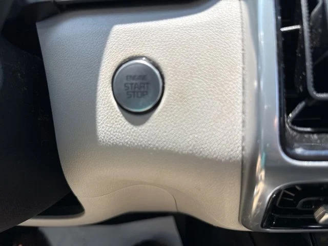 Used 2023 White Kia SX image 39