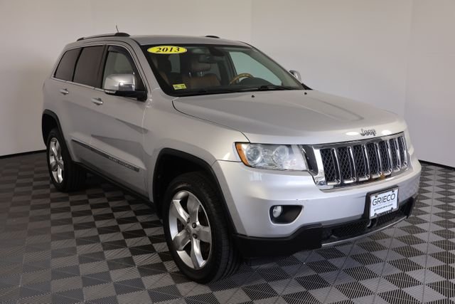 2013 Jeep Grand Cherokee Overland 4WD's photo