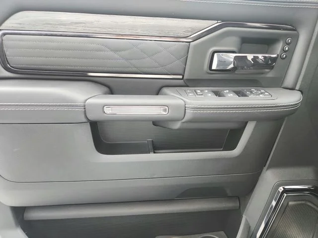2025 RAM 2500 Limited - Photo 26