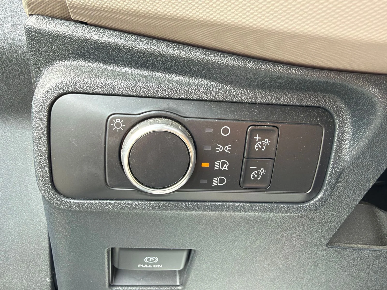 Used 2022  Ford Wildtrak image 25