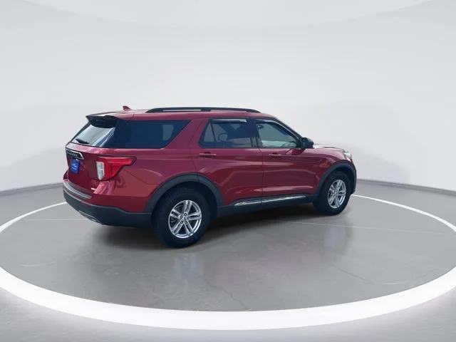 Used 2020 Red Ford XLT image 7