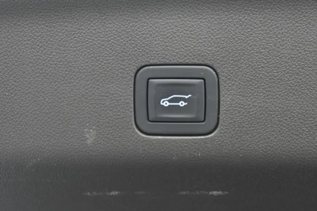 Used 2025 Sterling Gray Metallic Chevrolet LT image 23