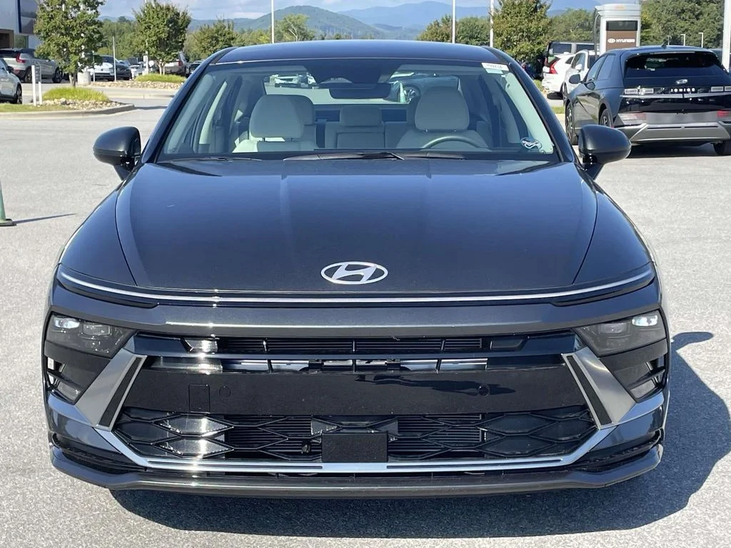 Used 2026 Portofino Gray Hyundai SEL Sport image 24