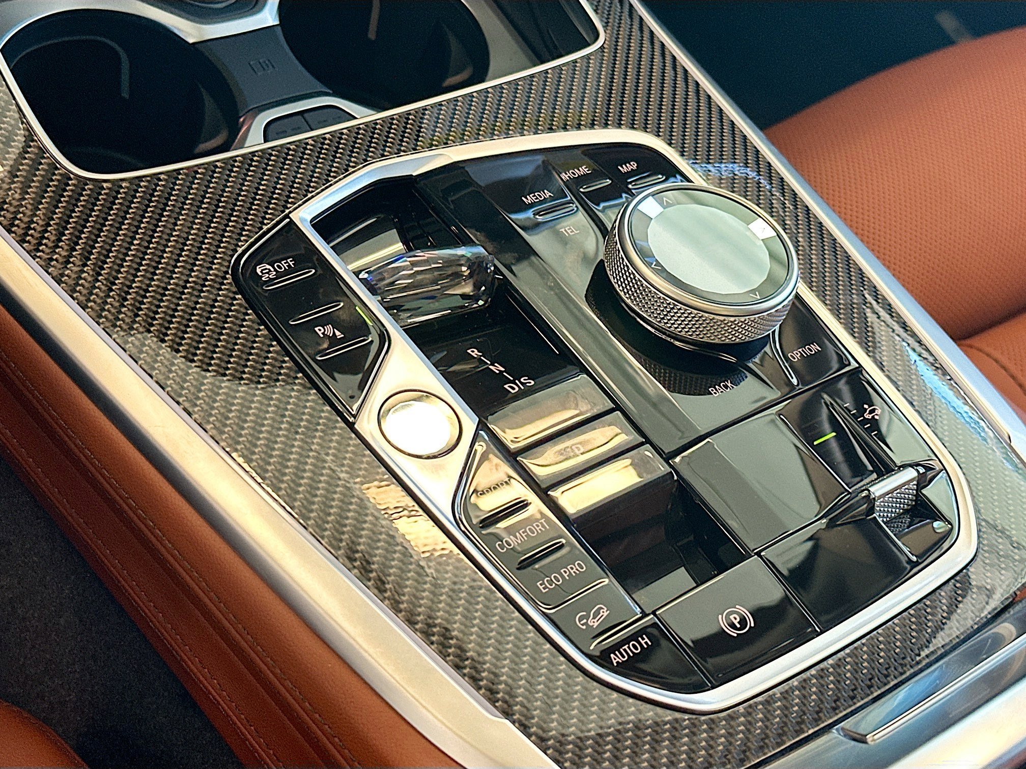 New 2026 Skyscraper Grey Metallic BMW M60i image 16