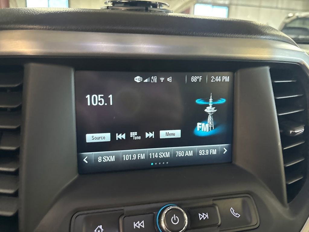 Used 2019 SUMMIT WHITE GMC SLE image 23