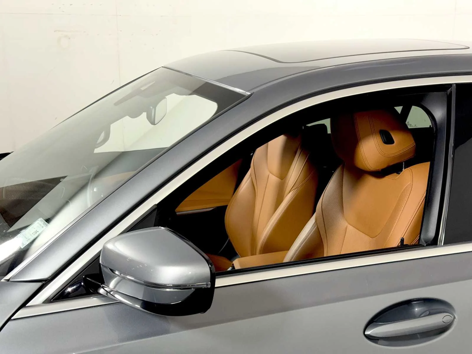 2024 BMW 3 Series 330i - Photo 28