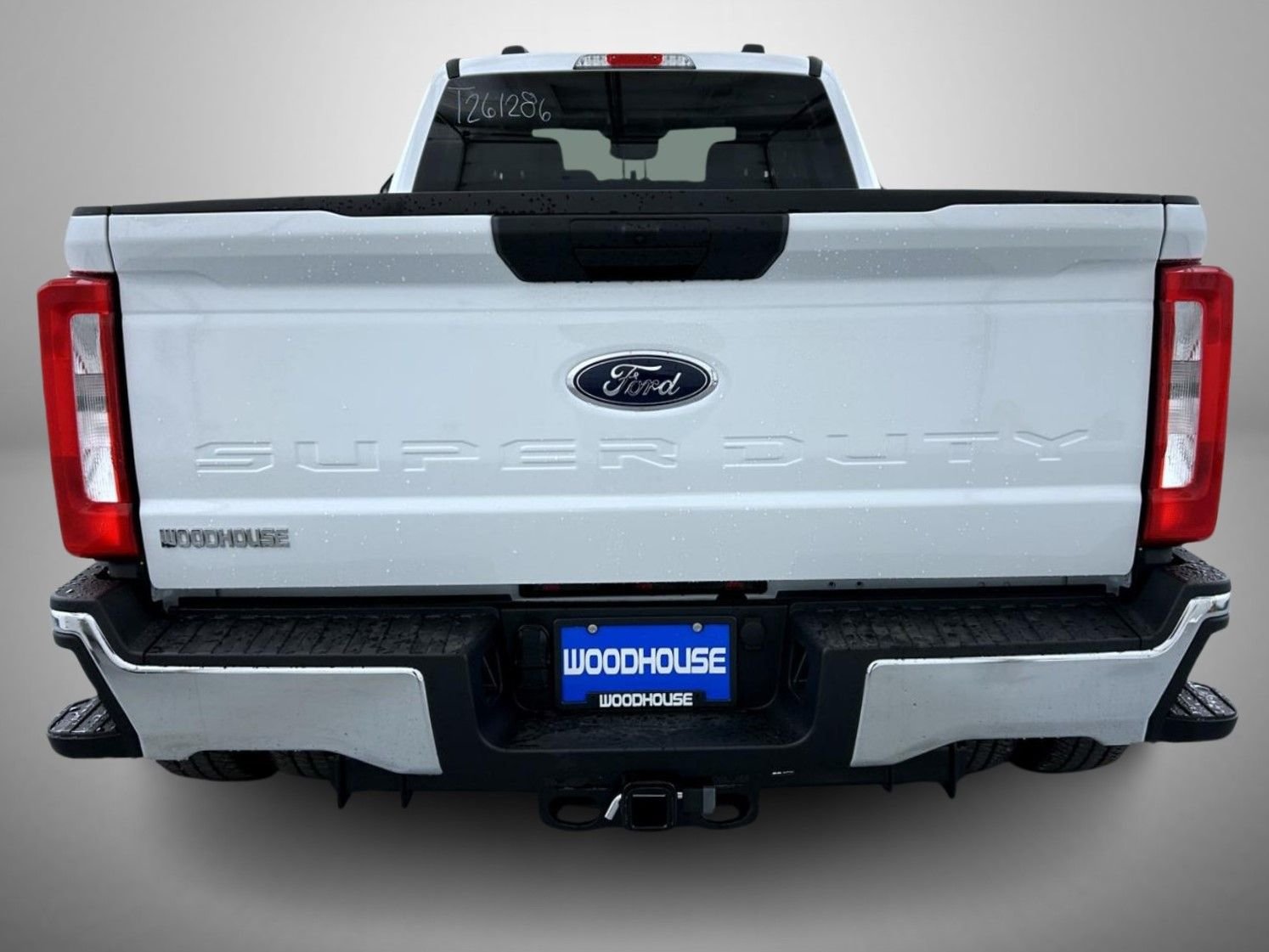 New 2026 Oxford White Ford XLT image 6