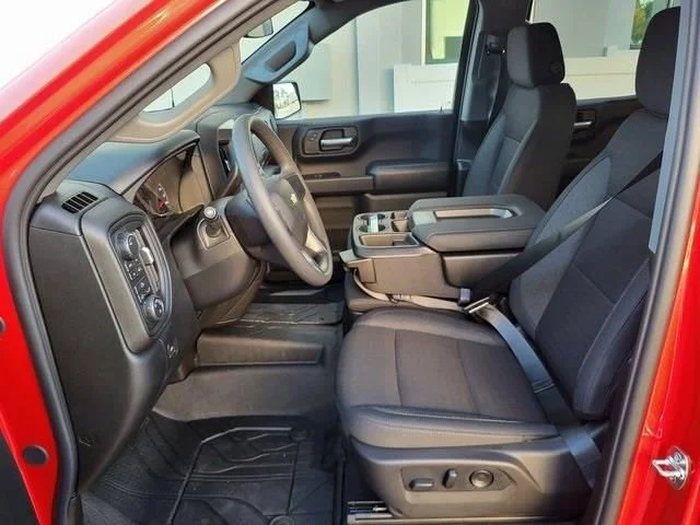 2026 Chevrolet Silverado 1500 Custom - Photo 13