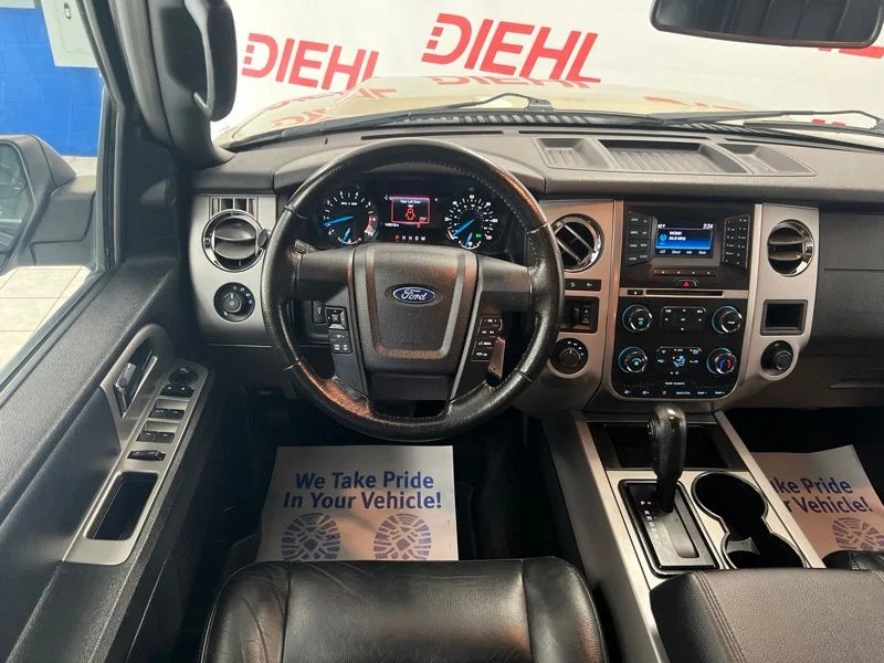 Used 2017 Gold Ford XLT image 28