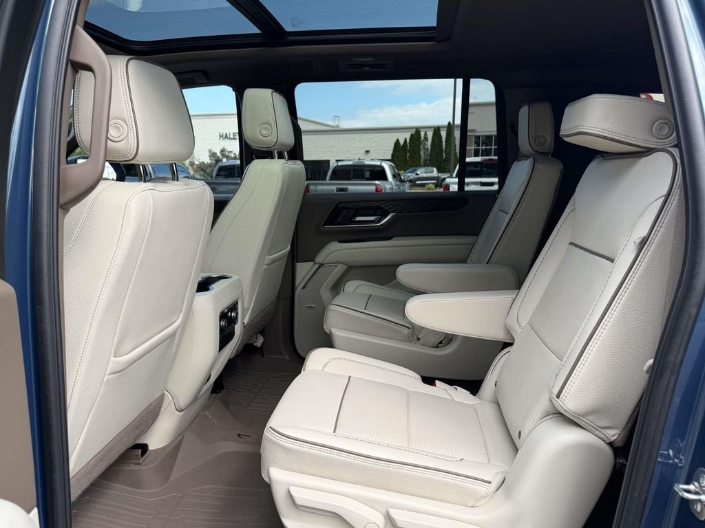 Used 2025 Blue GMC Denali image 15