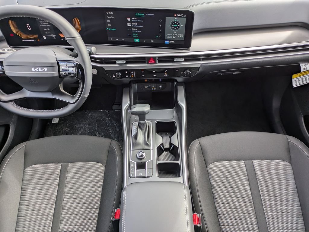 New 2026 Glacial White Pearl Kia LX image 18
