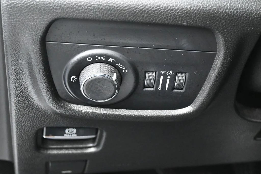 Used 2023 Bright White Clearcoat Jeep Altitude X image 16