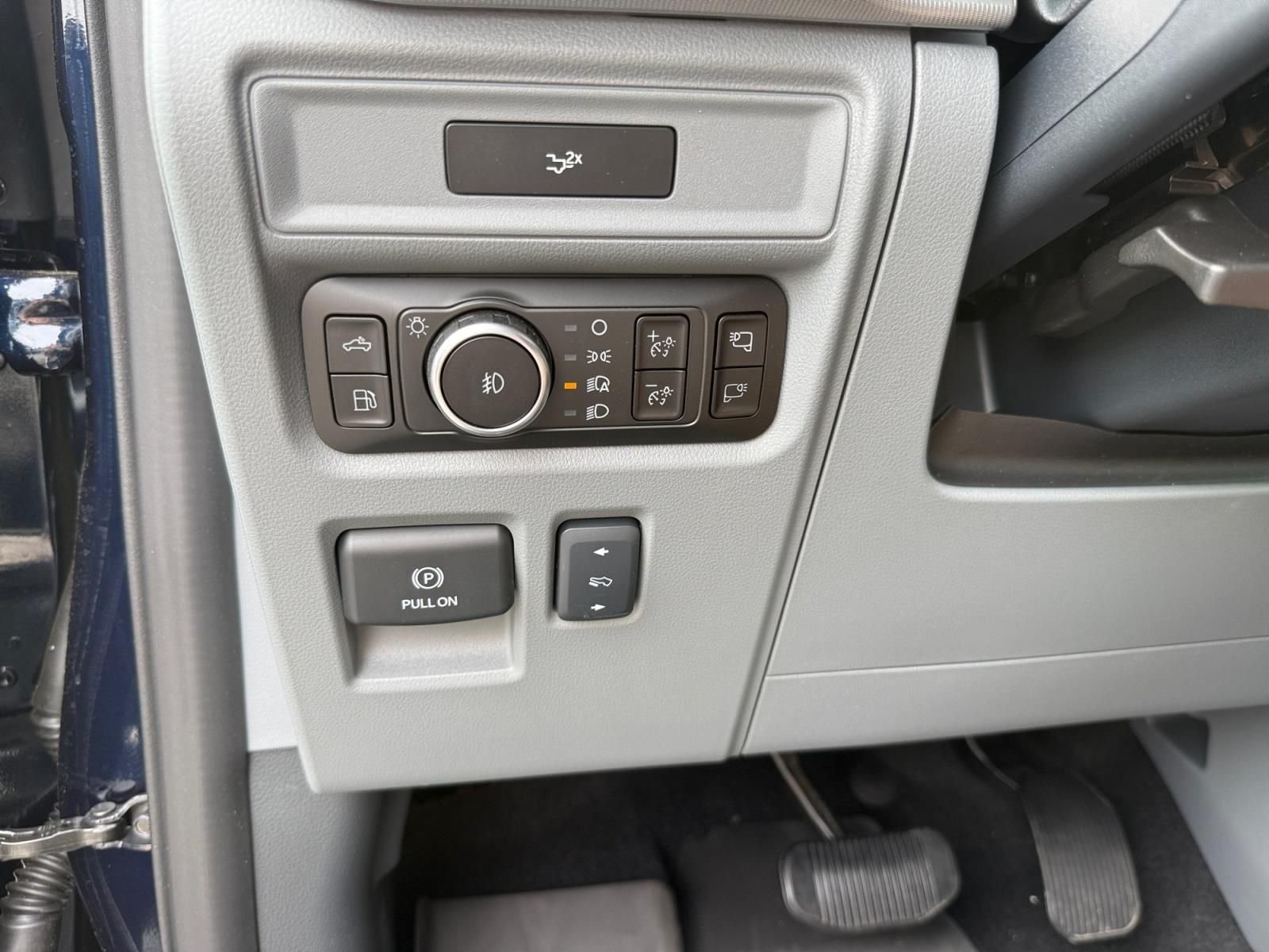 New 2026 Blue Ford Lariat image 26