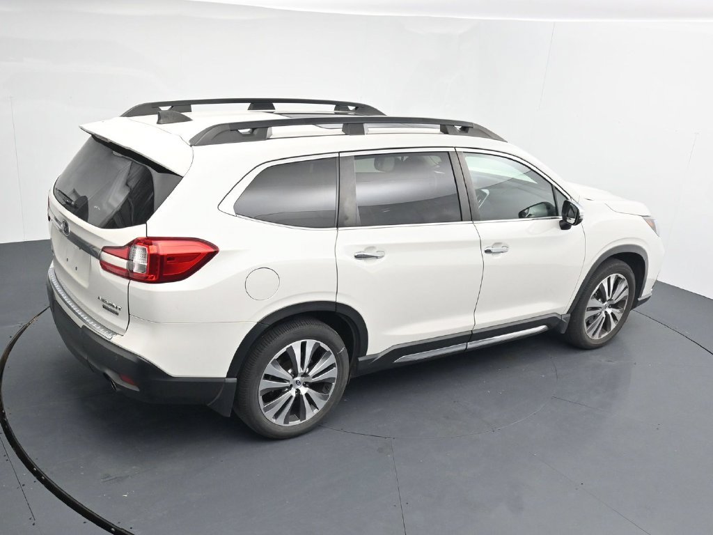 Used 2022 White Subaru Touring image 16