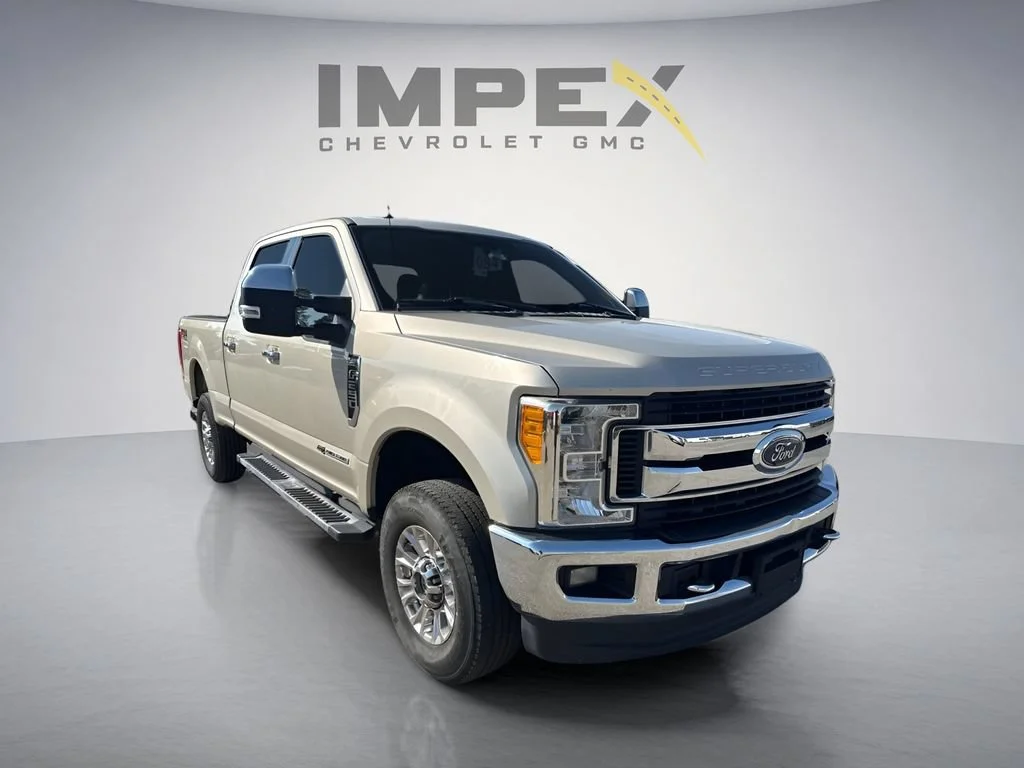 Used 2017  Ford Lariat image 7