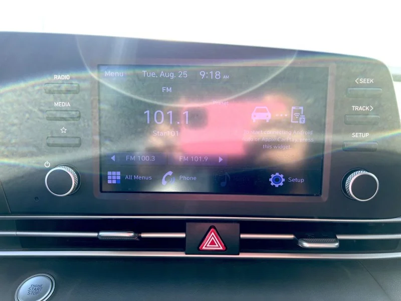 Used 2023 Blue Hyundai SEL image 16