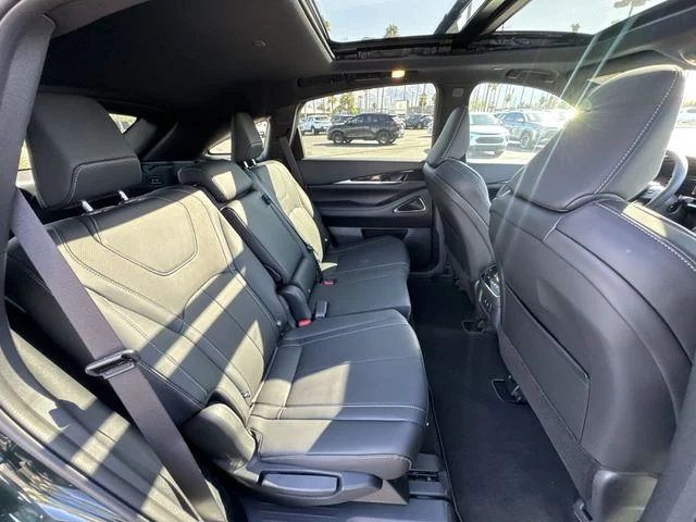 New 2027 Green INFINITI SPORT image 28