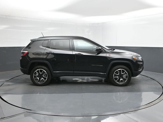 Used 2024 Black Jeep Trailhawk image 15