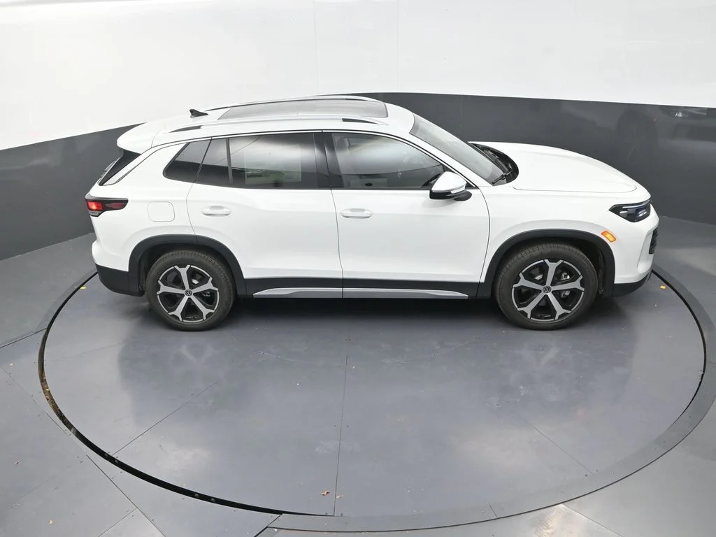 2026 Volkswagen Tiguan SE - Photo 20