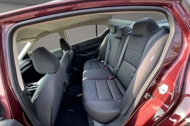Used 2024 Red Nissan 2.5 SV image 24