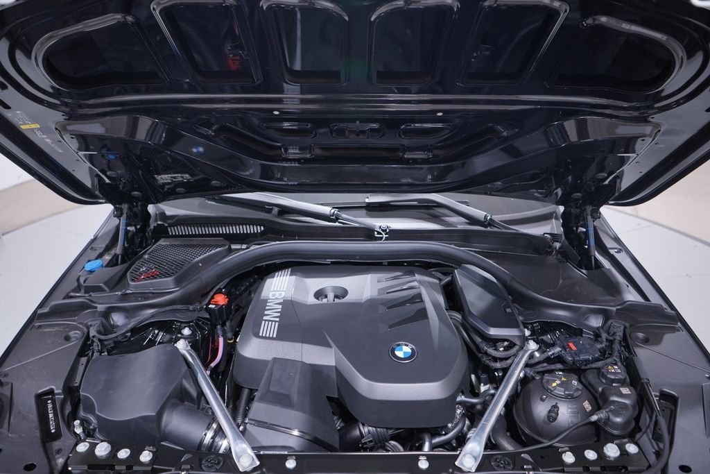 New 2026 Black Sapphire Metallic BMW 530i image 16