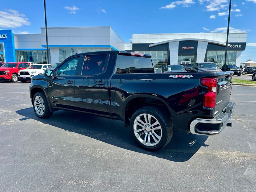 Used 2021 Black Chevrolet LT image 6