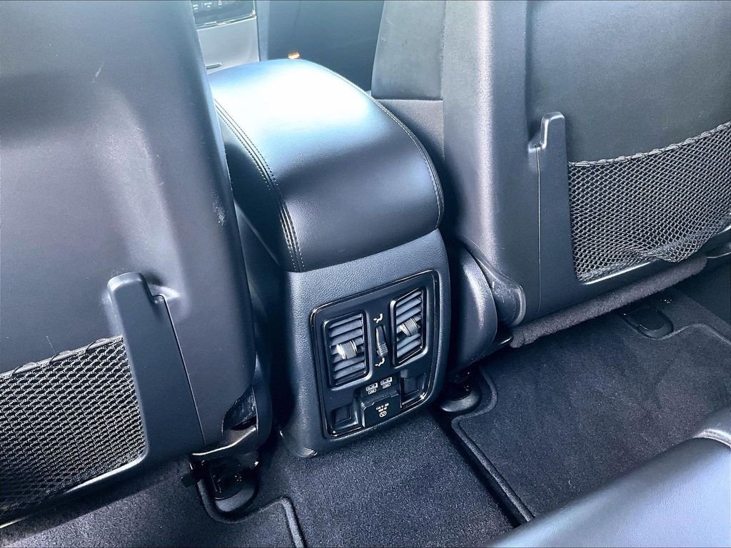 Used 2020 White Jeep Limited image 28