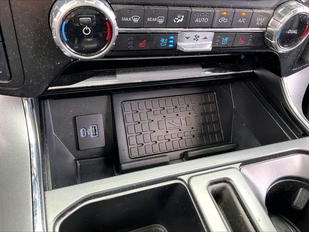 Used 2023 Carbonized Gray Metallic Ford Lariat image 33