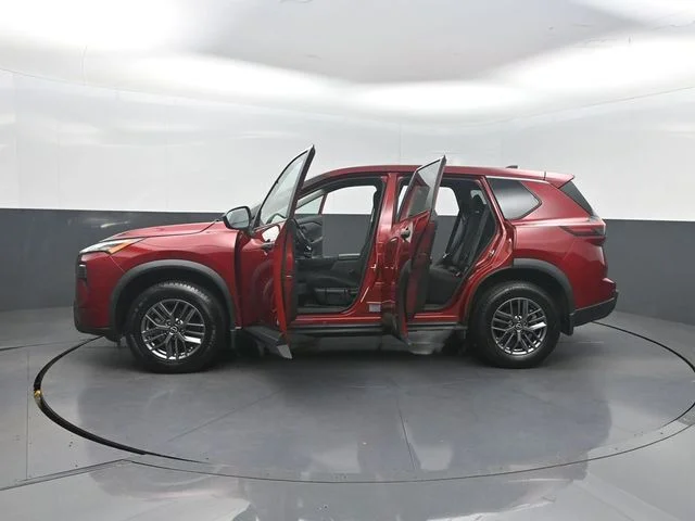 Used 2024 Red Nissan S image 33