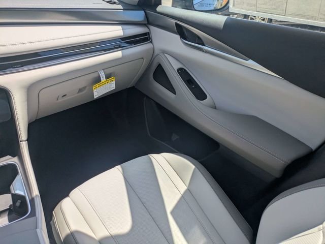 New 2027 GRAPHITE SHADOW INFINITI Pure FWD image 18