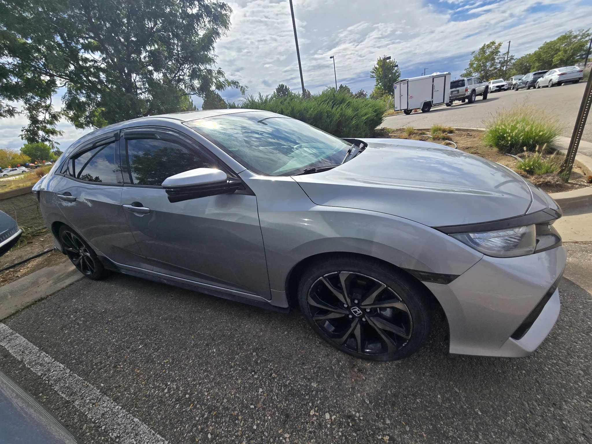 Used 2018 Lunar Silver Metallic Honda Sport Touring image 7
