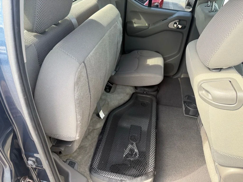 Used 2013 Blue Nissan SV image 54