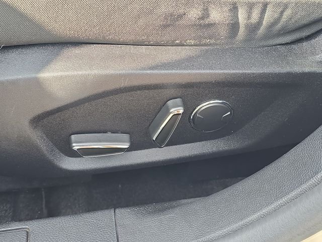 Certified Used 2018 White Gold Metallic Ford SE image 6
