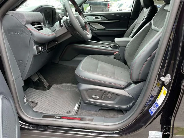 New 2026 Agate Black Metallic Ford ST image 24